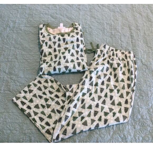 Lauren Conrad Christmas Tree Pajama Set 2XB - Picture 1 of 10